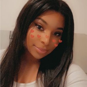 Meet your Posher, Tiara